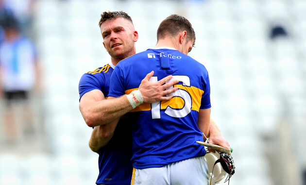 padraic-maher-and-seamus-callanan-dejected