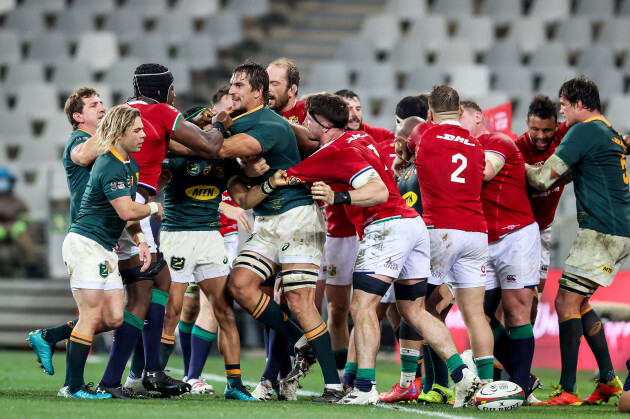 tempers-flare-between-maro-itoje-and-eben-etzebeth