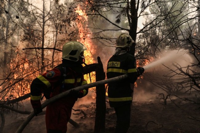 greece-euboa-island-fire-in-the-north-of-the-greek-island-of-euboa-evia-firefighters-and-residents-in-the-north-of-the-greek-island-of-evia-are-fighting-for-the-eighth-straight-day-versus-a-resu