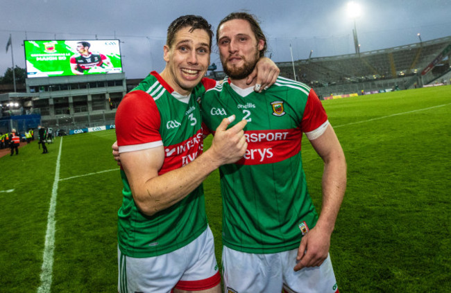 lee-keegan-and-padraig-ohora-celebrate-after-the-game