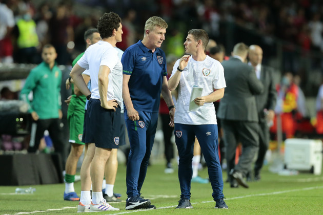 stephen-kenny-with-keith-andrews-and-anthony-barry-after-the-game