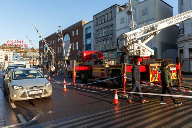 cork-ireland-16th-dec-2019-chunk-of-concrete-falls-from-building-on-st-patricks-street-cork-city-just-after-1pm-today-a-chunk-of-concrete-dropped-from-the-top-of-debenhams-onto-st-patricks-stree