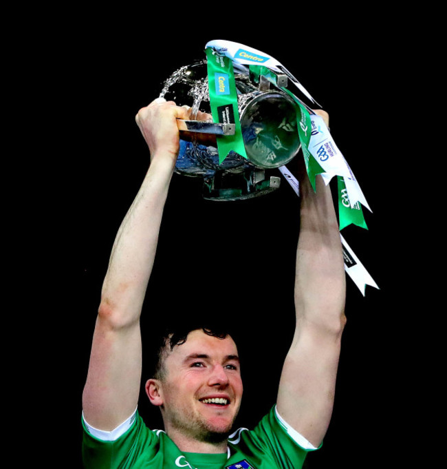 declan-hannon-lifts-the-liam-mccarthy-cup