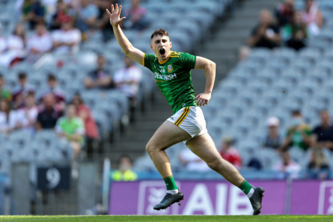 oisin-o-murchu-celebrates-scoring-a-goal