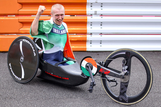 gary-oreilly-celebrates-winning-bronze-after-the-race