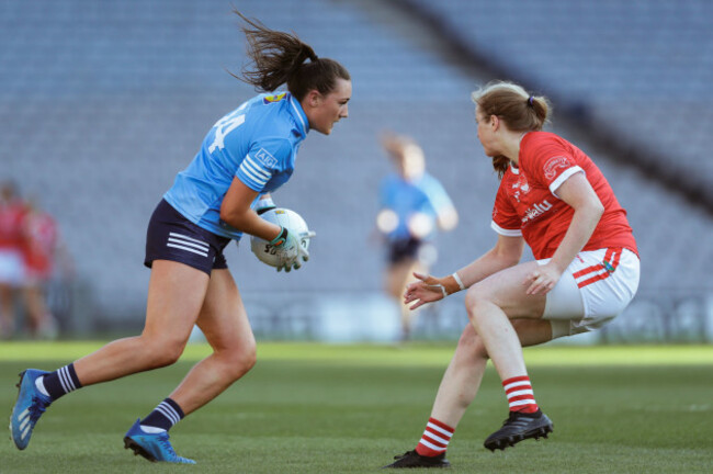 niamh-hetherton-and-roisin-phelan
