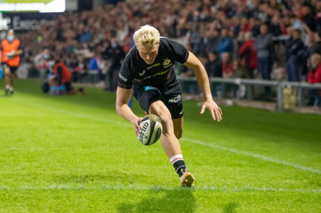 ben-harris-scores-a-try