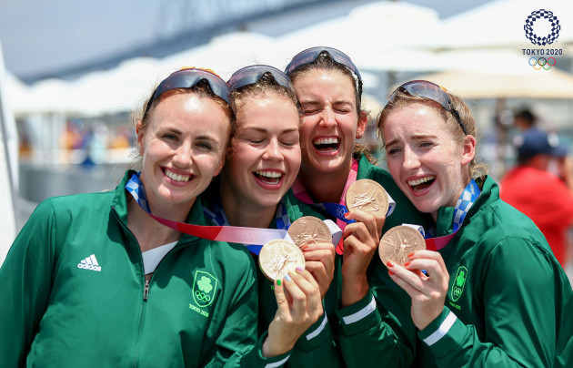 aifric-keogh-eimear-lambe-fiona-murtagh-and-emily-hegarty-celebrate-with-their-bronze-medals