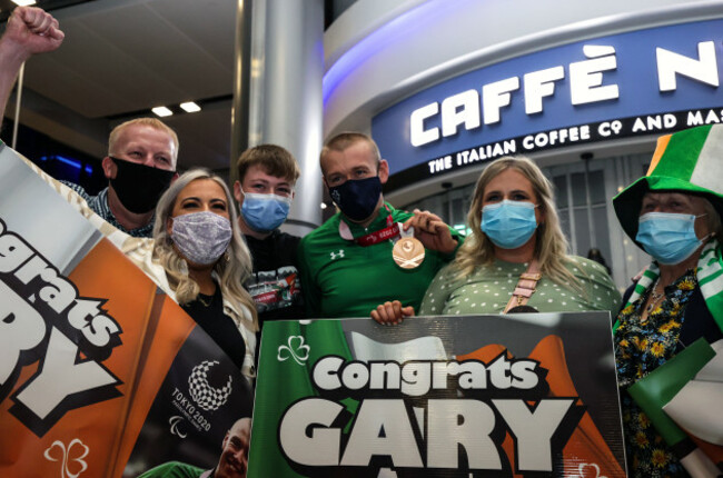 gary-oreilly-is-greeted-by-family-members