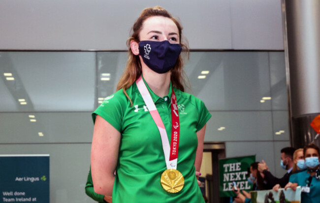ellen-keane-arrives-home