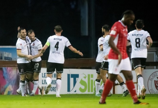 patrick-hoban-celebrates-scoring-a-goal-with-teammates