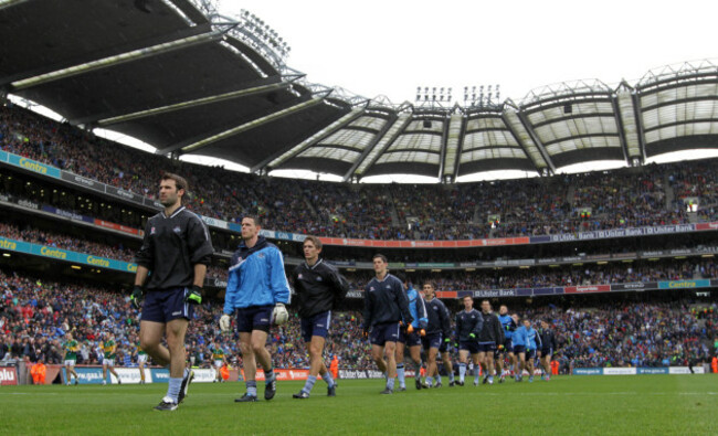 bryan-cullen-leads-his-players-during-the-team-parade