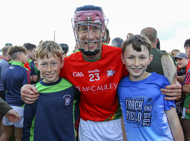 tom-wall-with-his-sons-aidan-and-james