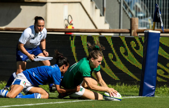 beibhinn-parsons-scores-a-try