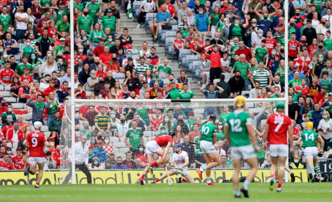 gearoid-hegarty-scores-his-sides-third-goal