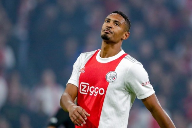 amsterdam-netherlands-september-28-sebastien-haller-of-ajax-during-the-uefa-champions-league-group-stage-match-between-ajax-and-besiktas-at-johan-cruijff-arena-on-september-28-2021-in-amsterdam