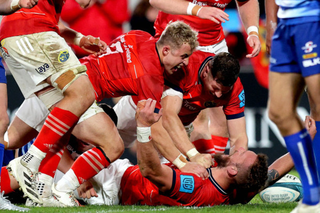 rg-snyman-celebrates-scoring-a-try-with-craig-casey-and-jack-odonoghue