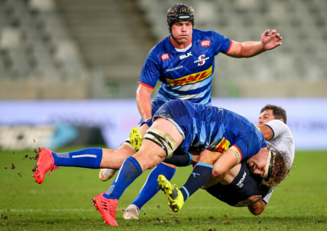 morne-steyn-is-tackled-by-evan-roos