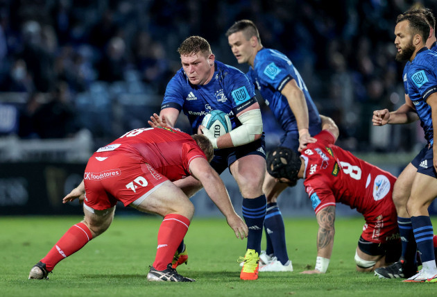 tadhg-furlong-is-tackled-by-samson-lee