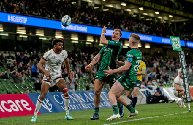 john-porch-celebrates-after-scoring-a-try-with-conor-fitzgerald