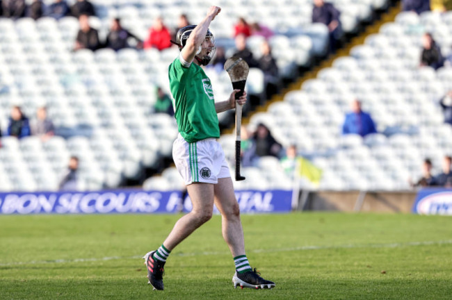 graeme-mulcahy-celebrates-at-the-final-whistle