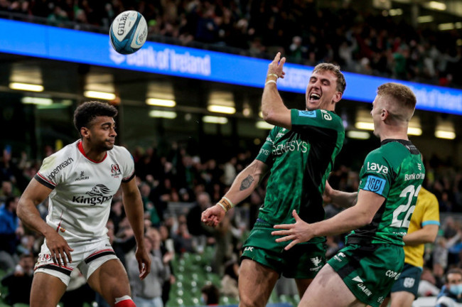 john-porch-celebrates-after-scoring-a-try-with-conor-fitzgerald