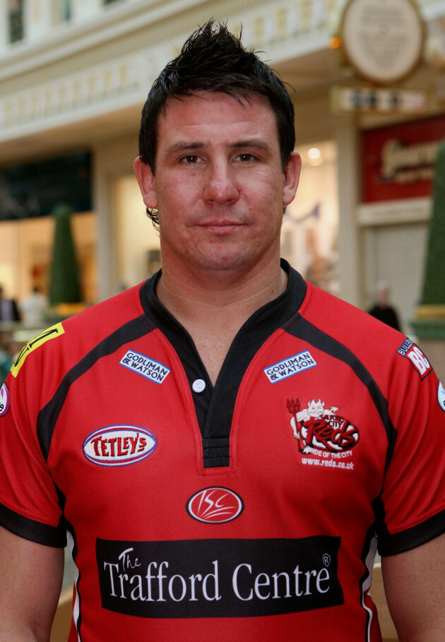 rugby-league-salford-city-reds-photocall-2007-trafford-centre-1207-paul-highton-mandatory-credit-action-images-carl-recine