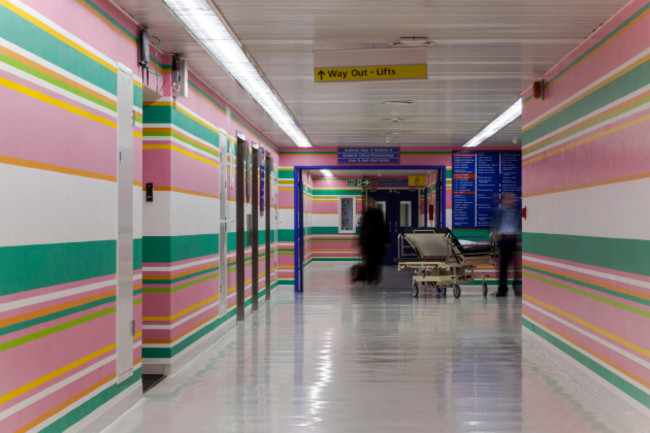 10th-floor-general-view-st-marys-hospital-london-united-kingdom-architect-bridget-riley-2014