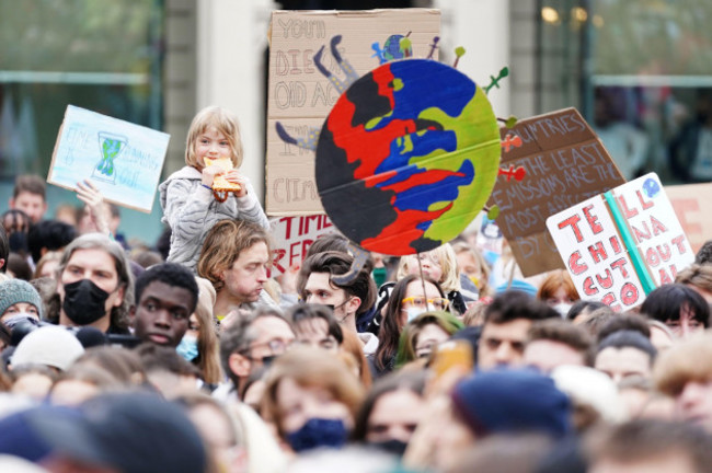 demonstrators-in-george-square-take-part-in-the-fridays-for-future-scotland-march-during-the-cop26-summit-in-glasgow-picture-date-friday-november-5-2021