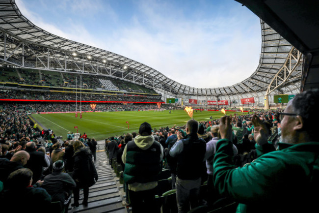 ireland-fans-during-the-anthems