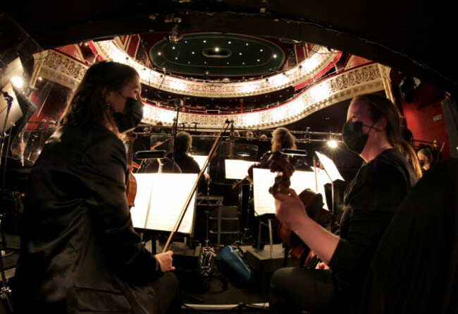 NO FEE 8 Irish National Opera FIDELIO