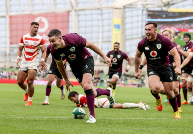 johnny-sexton-scores-a-try-on-his-100th-cap-for-ireland