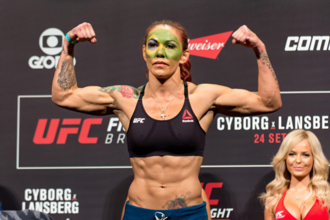 brasilia-brazil-23rd-sep-2016-ufc-fight-night-brasilia-cyborg-x-lansberg-cris-cyborg-for-official-weighing-ufc-brasilia-held-at-the-nilson-nelson-gymnasium-credit-foto-arena-ltdaalamy-live-n