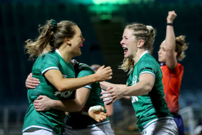 beibhinn-parsons-celebrates-scoring-her-sides-first-try-with-lauren-delany