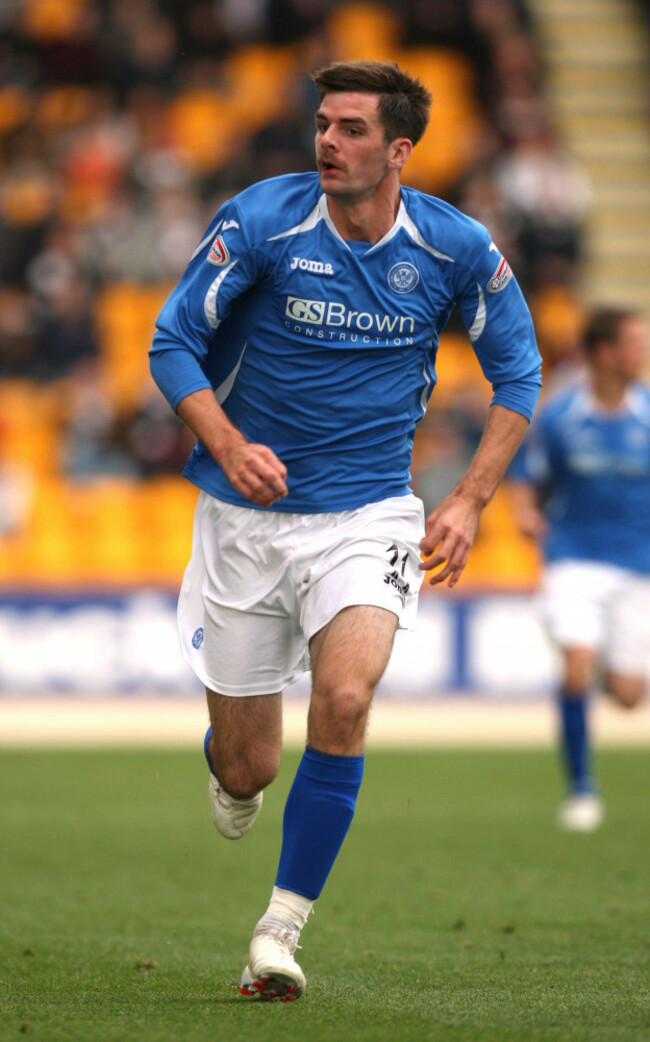 football-st-johnstone-v-heart-of-midlothian-clydesdale-bank-scottish-premier-league-mcdiarmid-park-1112-25911-cillian-sheridan-st-johnstone-mandatory-credit-action-images-lee-smit