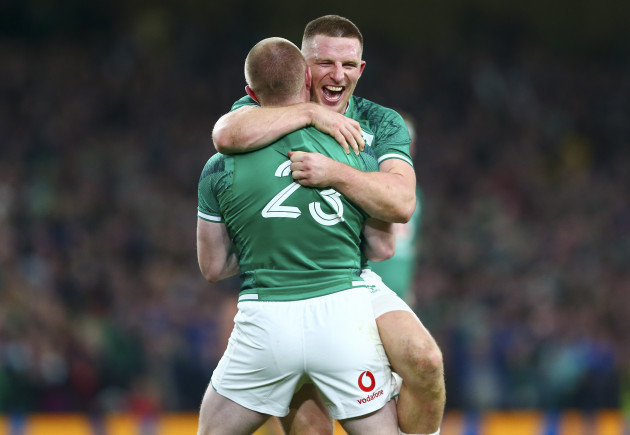 andrew-conway-celebrates-with-keith-earls-at-the-final-whistle