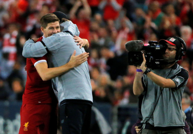 soccer-football-liverpool-tour-sydney-fc-vs-liverpool-sydney-australia-24517-liverpools-steven-gerrard-hugs-coach-juergen-klopp-reutersjason-reed