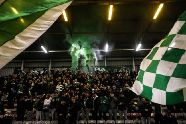 bray-wanderers-fans-set-off-flares-at-dalymount-park