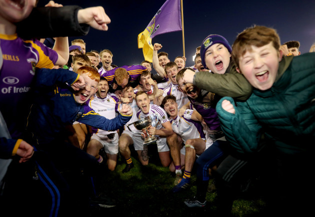kilmacud-crokes-players-and-supporters-celebrate-with-the-cup