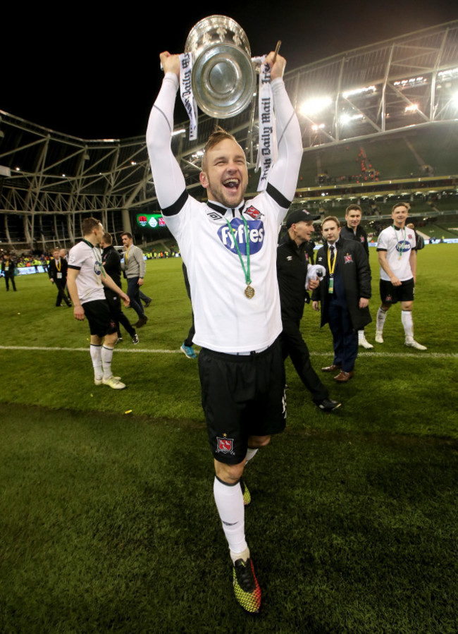 paddy-barrett-celebrates-with-the-irish-daily-mail-fai-cup