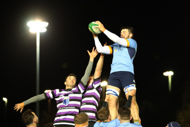 ronan-foley-wins-a-line-out-ball