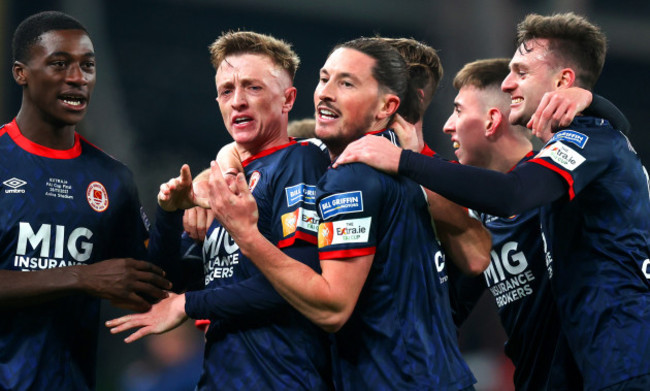 chris-forrester-celebrates-scoring-their-first-goal-in-extra-time-with-teammates