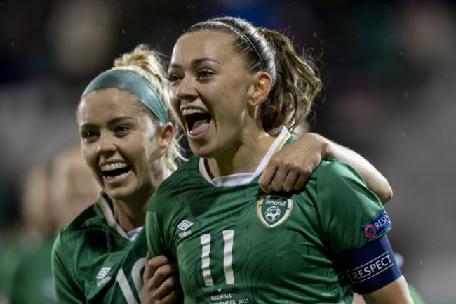 katie-mccabe-is-congratulated-by-denise-osullivan-after-scoring-her-second-goal