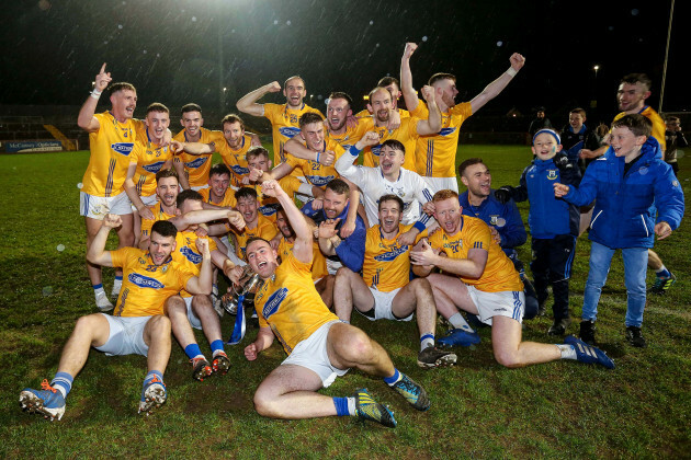 dromore-celebrate-their-victory