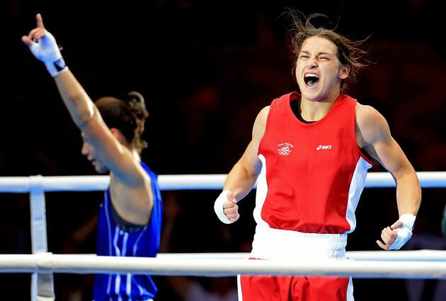 katie-taylor-celebrates-winning-olympic-gold