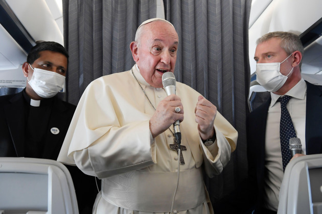 athens-greece-06th-dec-2021-greece-athens-20211206-pope-francis-during-the-press-conference-with-journalists-aboard-the-airplane-that-brings-him-back-to-rome-from-greece-photograph-by-vatica