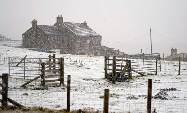 snow-falls-near-a-farm-building-on-the-a66-between-stainmore-and-bowes-as-storm-barra-hit-the-uk-and-ireland-with-disruptive-winds-heavy-rain-and-snow-on-tuesday-picture-date-tuesday-december-7-20