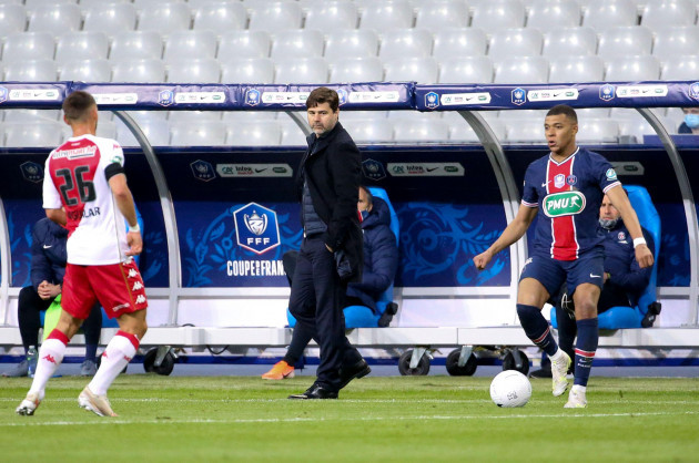 coach-of-psg-mauricio-pochettino-kylian-mbappe-of-psg-during-the-french-cup-final-football-match-between-as-monaco-asm-and-paris-saint-germain-psg-on-may-19-2021-at-stade-de-france-in-saint-denis