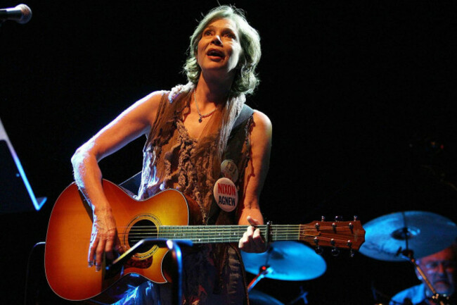 nanci-griffith-performs-at-shepherds-bush-empire
