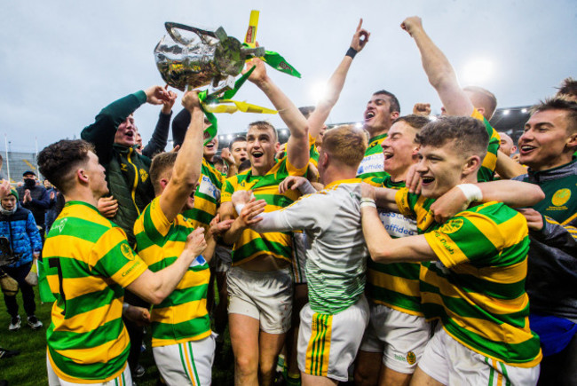 blackrock-celebrate-with-the-trophy